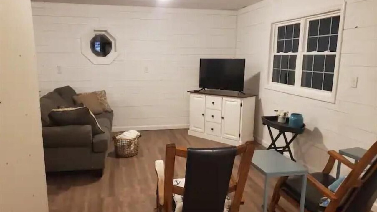 Photo of Livingroom in Chazy