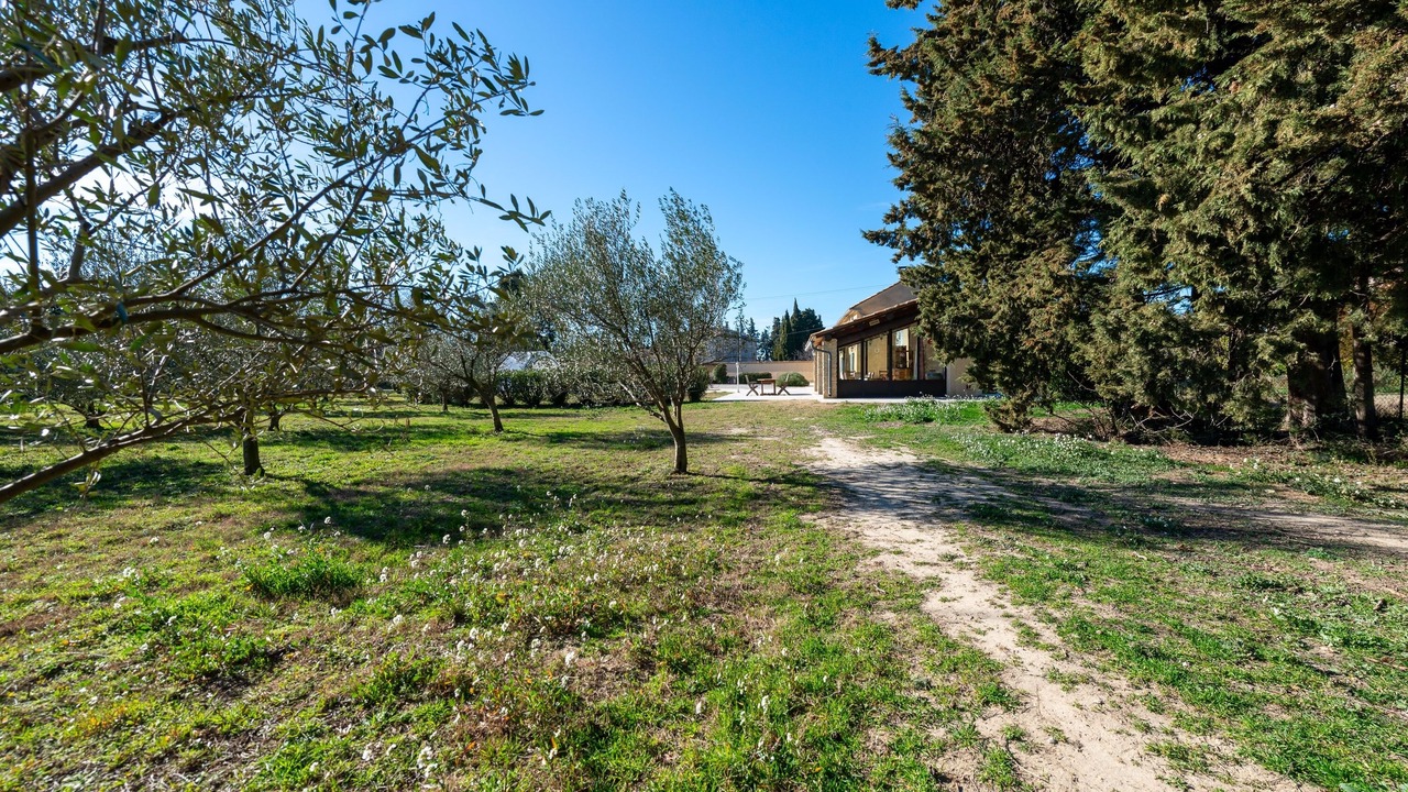 Photo of Outdoor in Travaillan