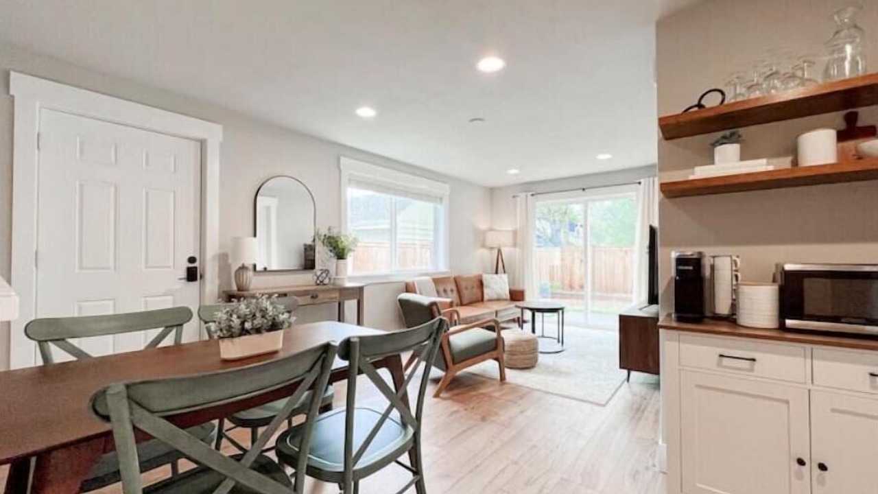 Photo of Bedroom in Haller Lake