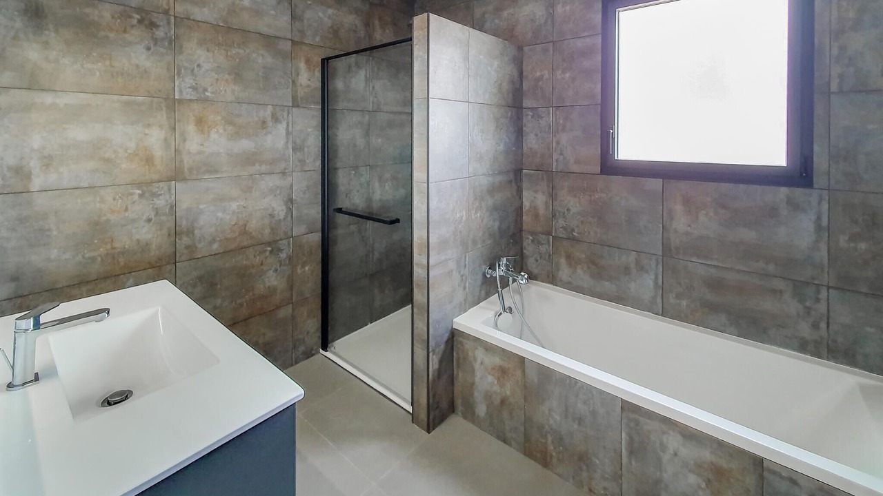 Photo of Bathroom in Mercuer