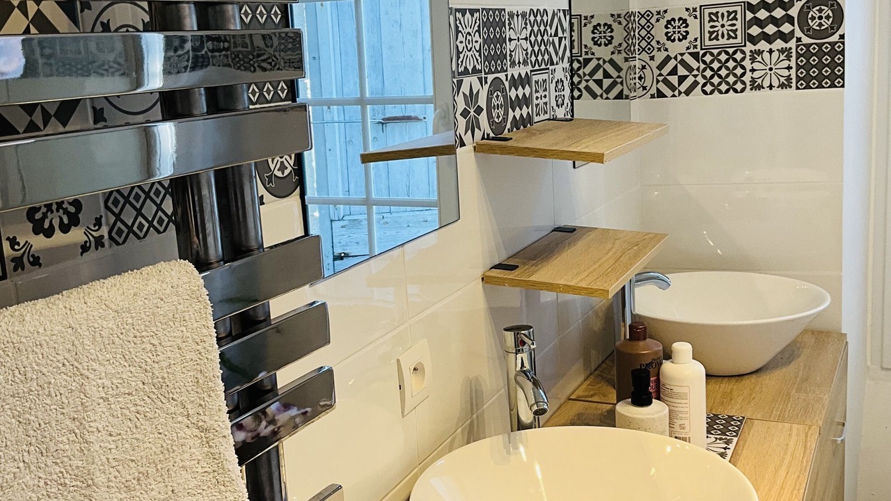 Photo of Bathroom in Mirepoix