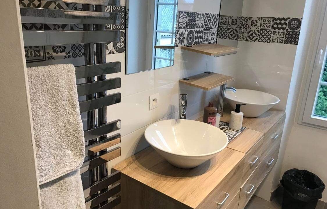 Photo of Bathroom in Mirepoix