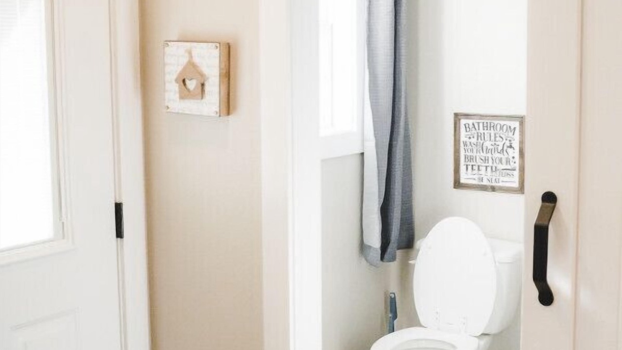 Photo of Bathroom in Dardanelle