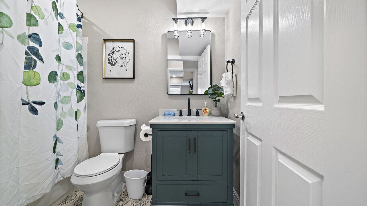 Photo of Bathroom in South Central Houston