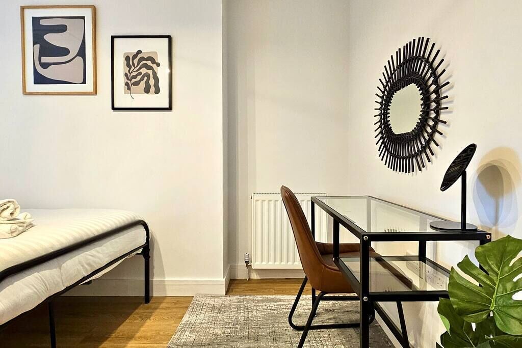 Photo of Bedroom in Cathays