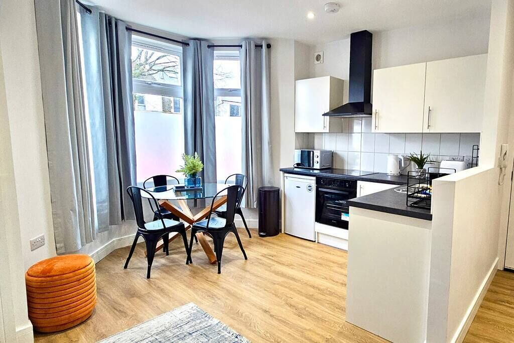 Photo of Kitchen in Cathays