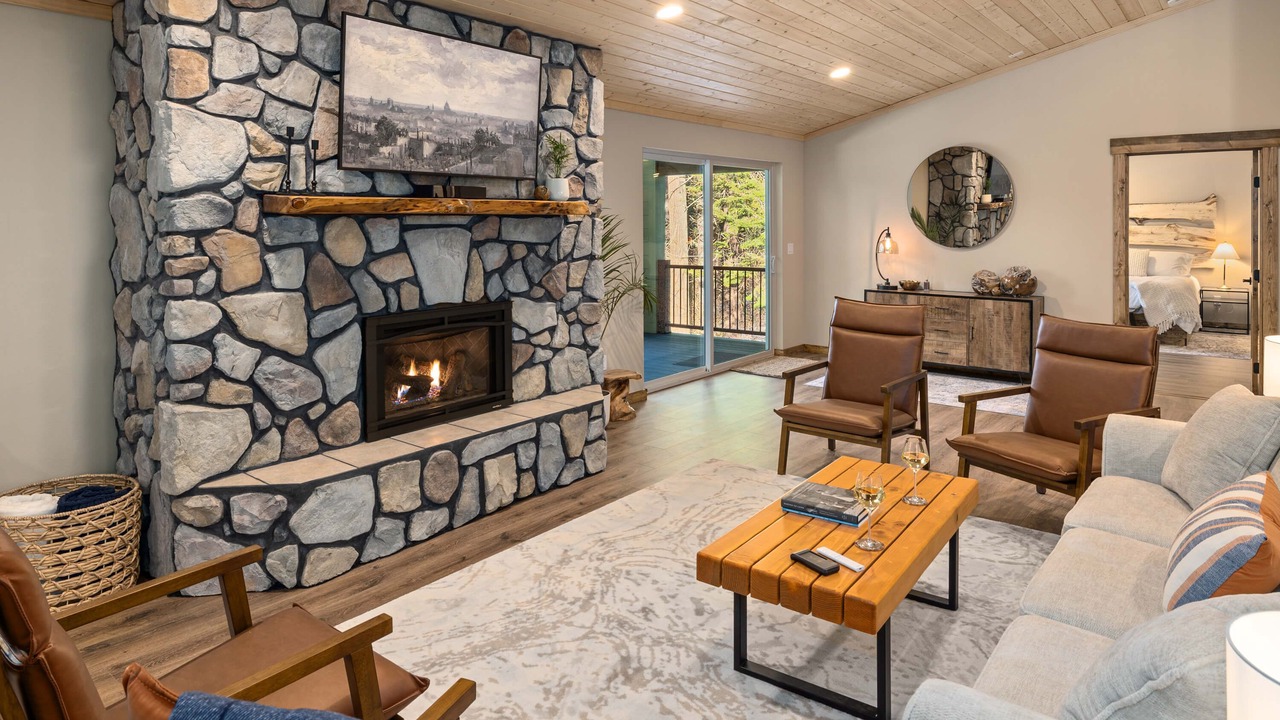 Photo of Livingroom in Cle Elum