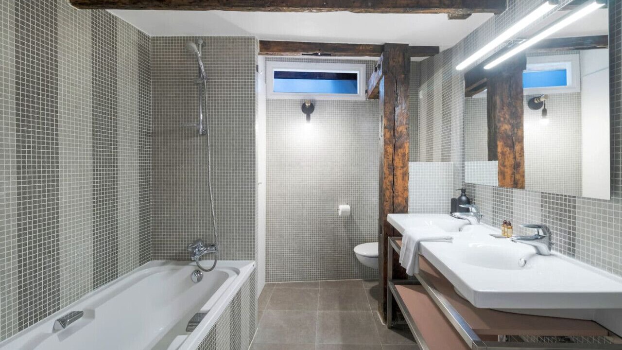 Photo of Bathroom in 5th Arrondissement