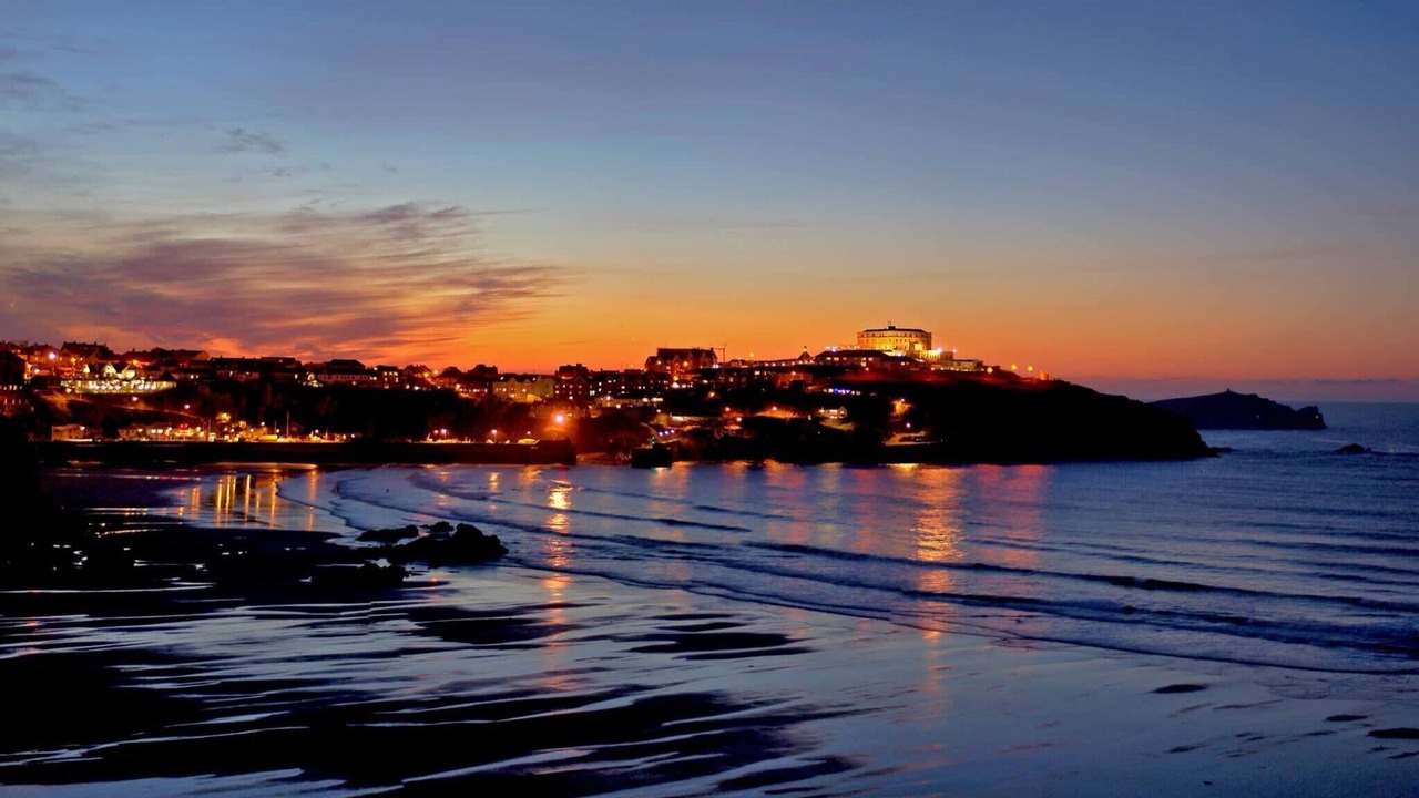 Photo of Others in Lusty Glaze