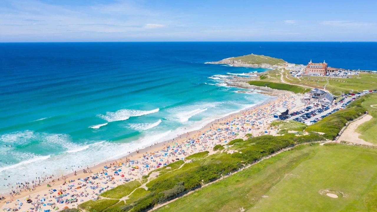 Photo of Others in Lusty Glaze