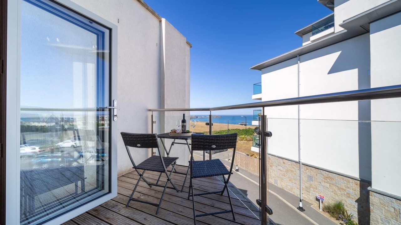 Photo of Outdoor in Lusty Glaze