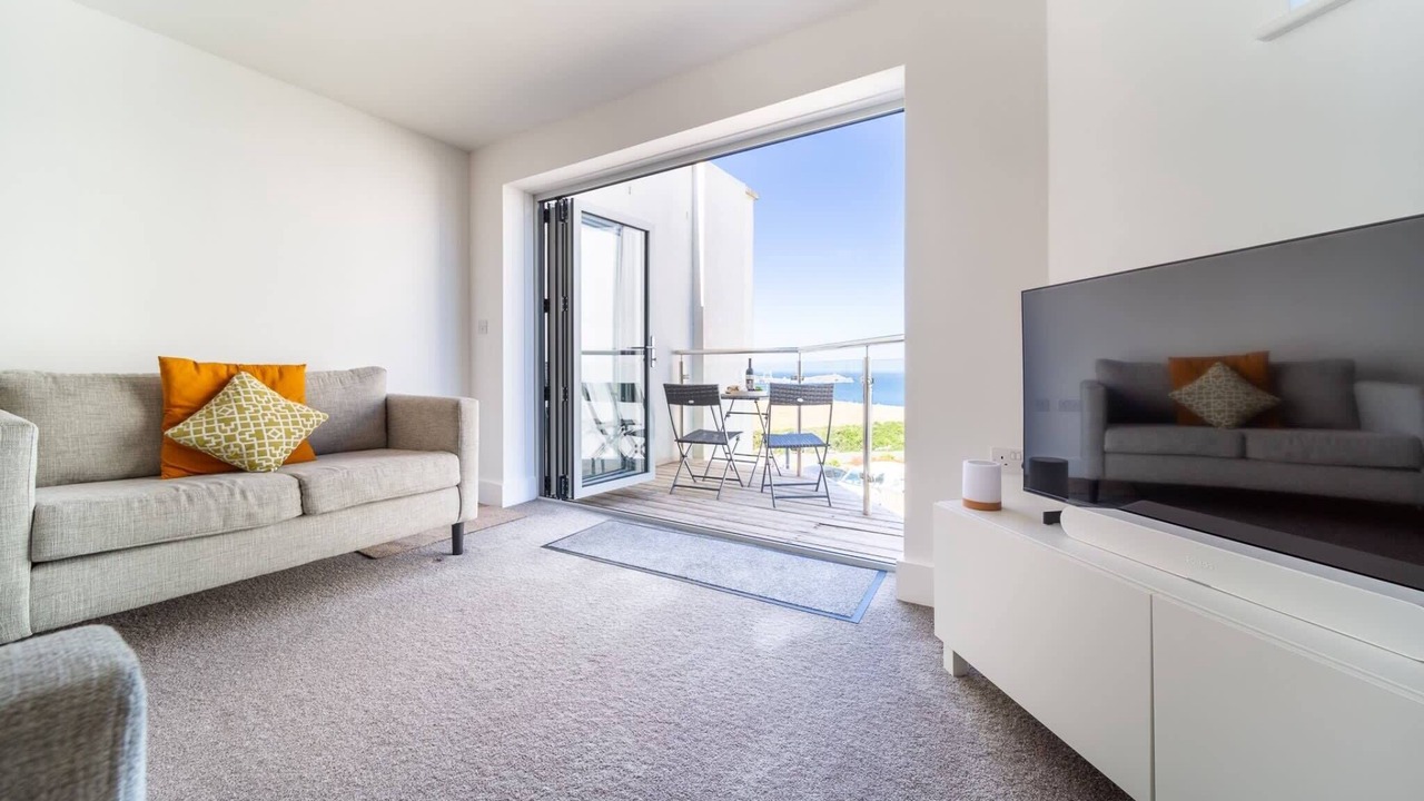 Photo of Livingroom in Lusty Glaze