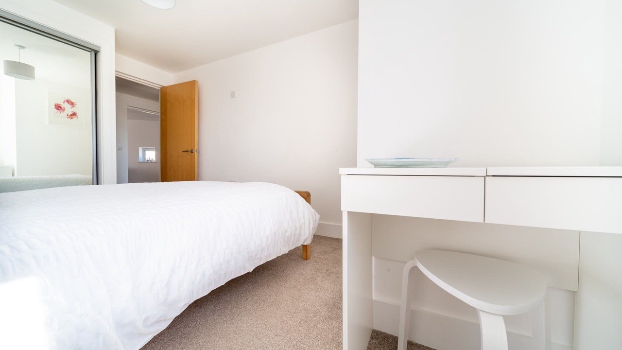 Photo of Bedroom in Lusty Glaze