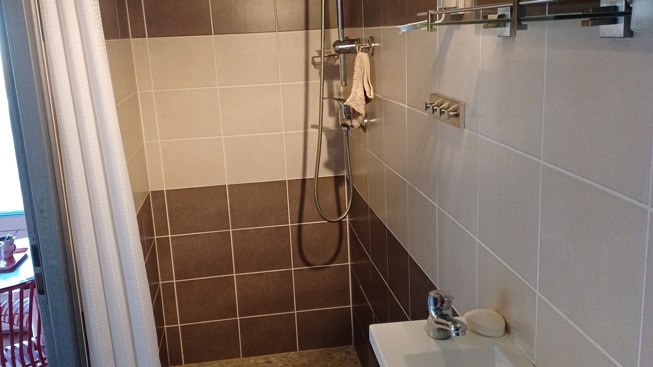 Photo of Bathroom in Saint-Jean-du-Gard