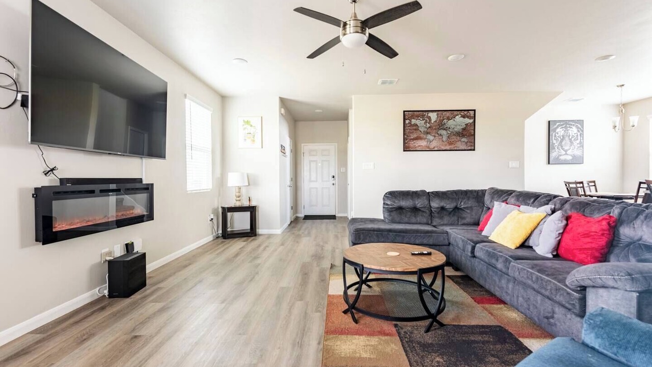 Photo of Livingroom in Converse