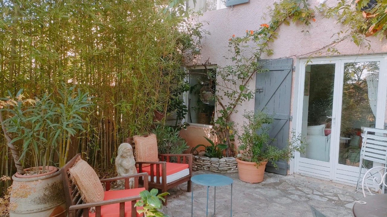 Photo of Patio Balcony in Chateauneuf-le-Rouge