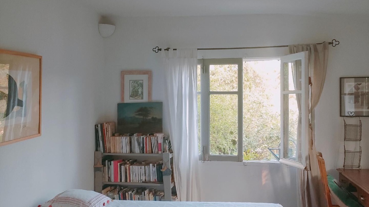 Photo of Bedroom in Chateauneuf-le-Rouge