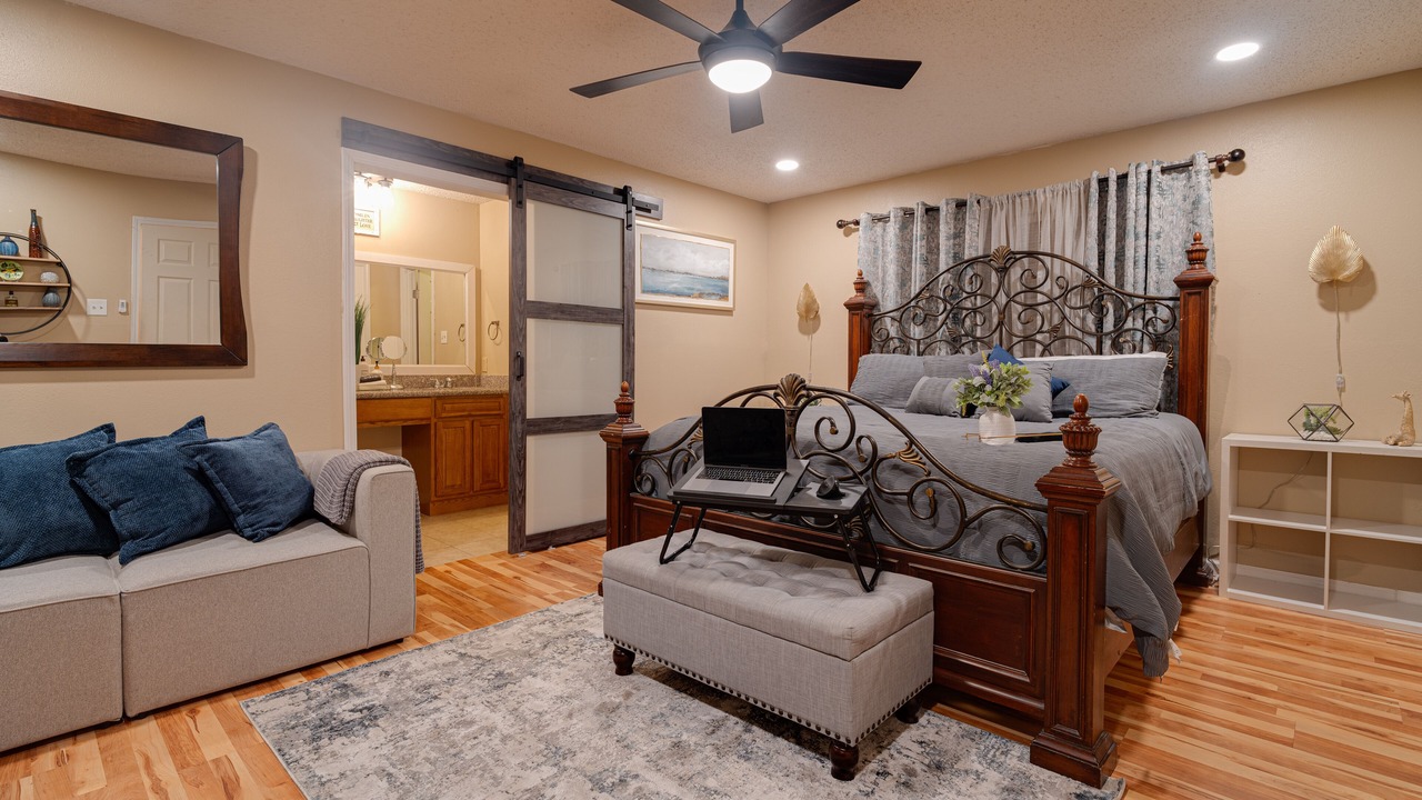 Photo of Bedroom in Broadmoor