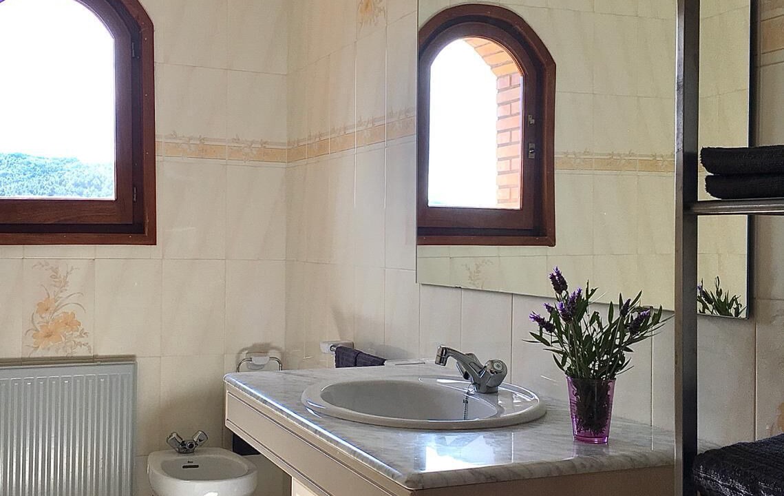 Photo of Bathroom in Boadella i les Escaules