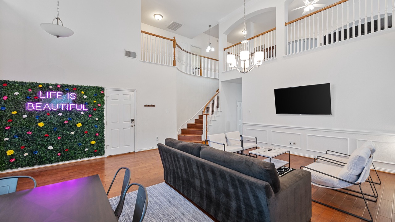 Photo of Livingroom in Valley Ranch