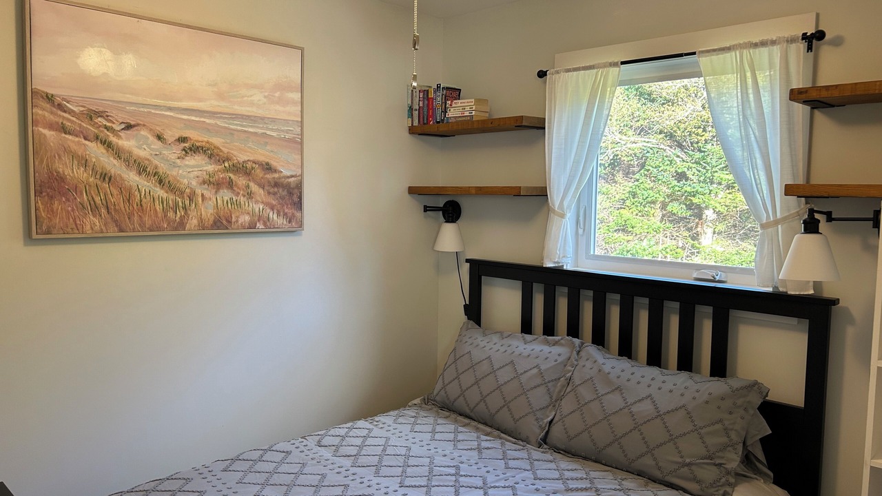 Photo of Bedroom in West Quaco