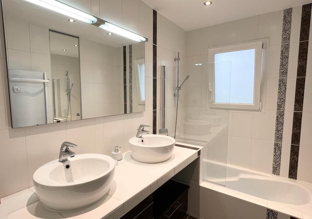 Photo of Bathroom in Toulouse North