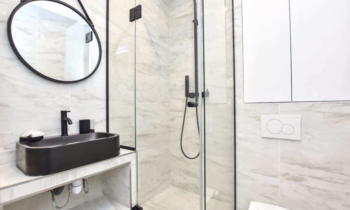 Photo of Bathroom in Quartier de la Folie-Mericourt