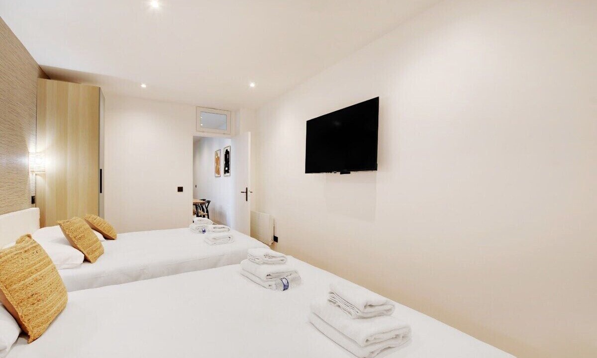 Photo of Bedroom in Quartier de la Salpetriere