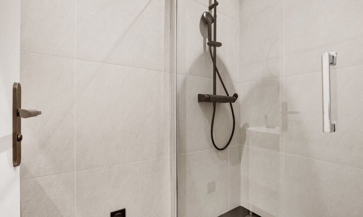 Photo of Bathroom in Quartier de la Salpetriere
