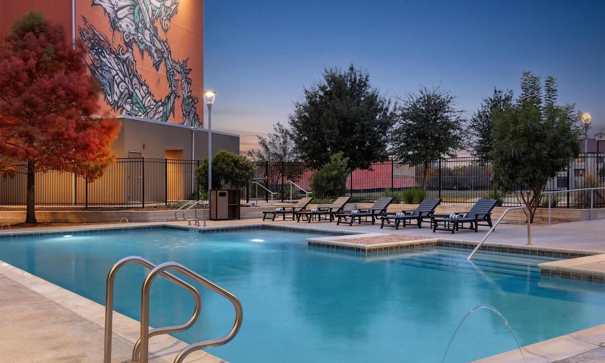 Photo of Outdoor in McNeil