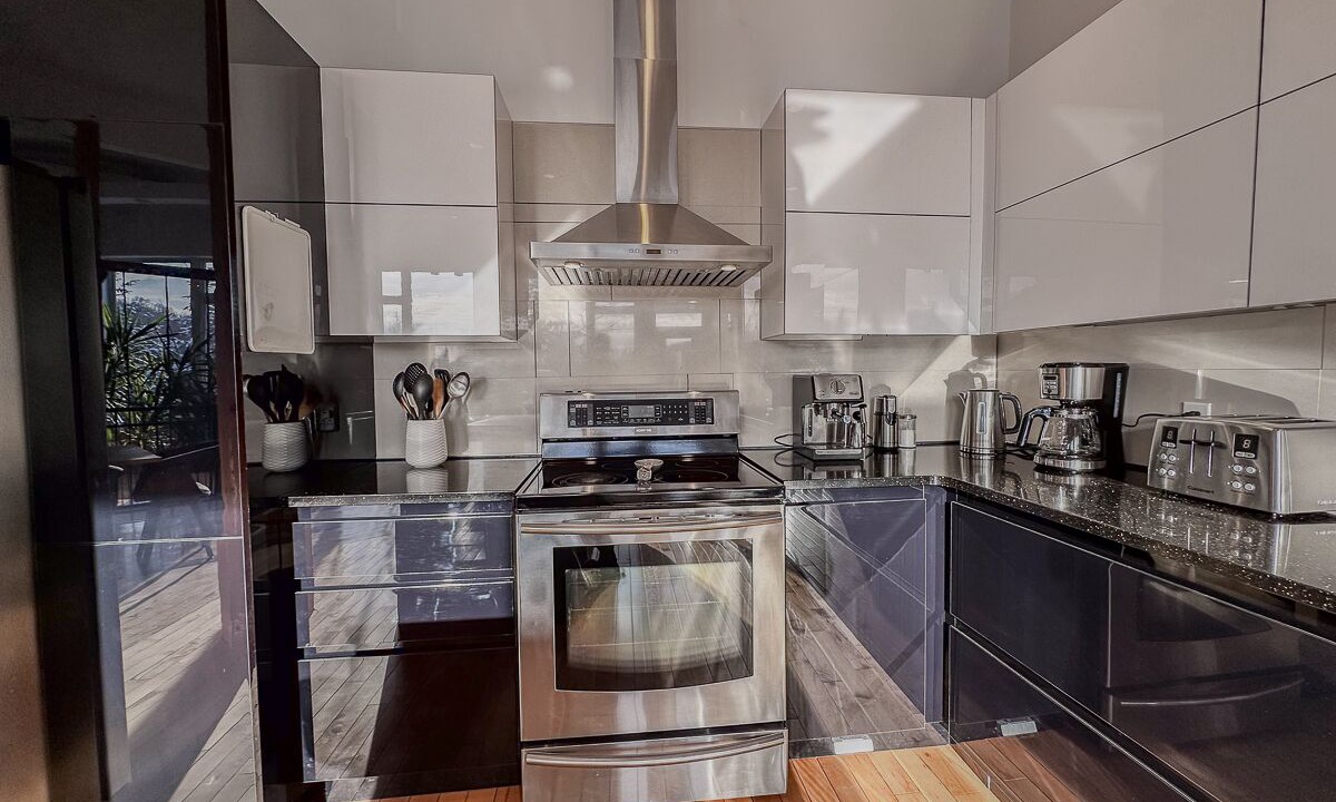 Photo of Kitchen in Ste-Lucie-des-Laurentides
