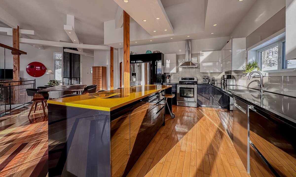 Photo of Kitchen in Ste-Lucie-des-Laurentides