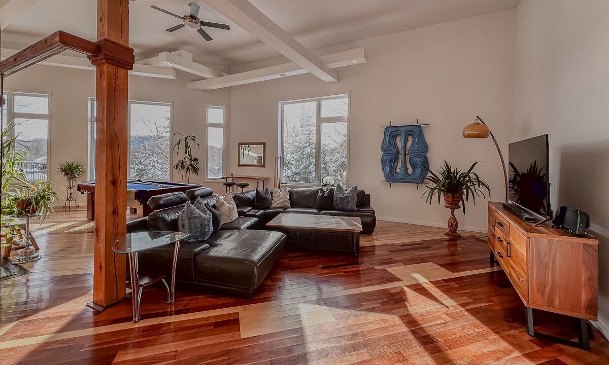 Photo of Livingroom in Ste-Lucie-des-Laurentides