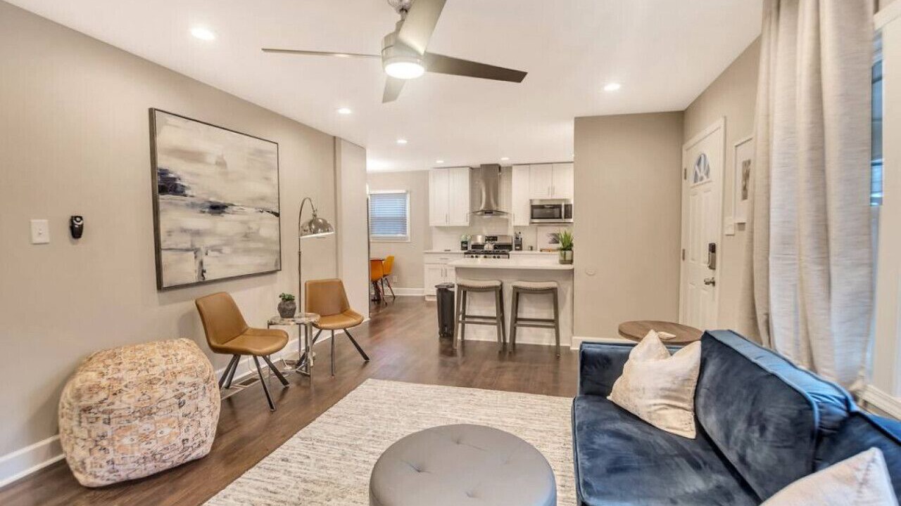 Photo of Livingroom in Smyrna