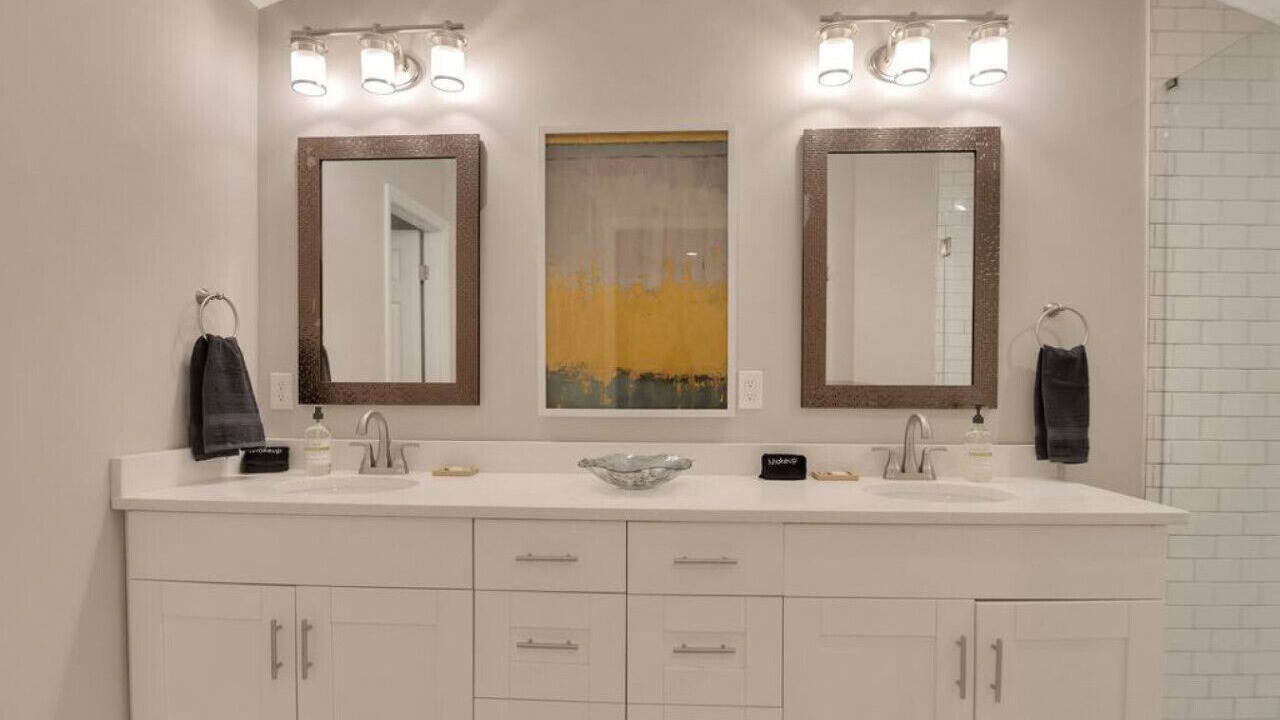 Photo of Bathroom in Smyrna