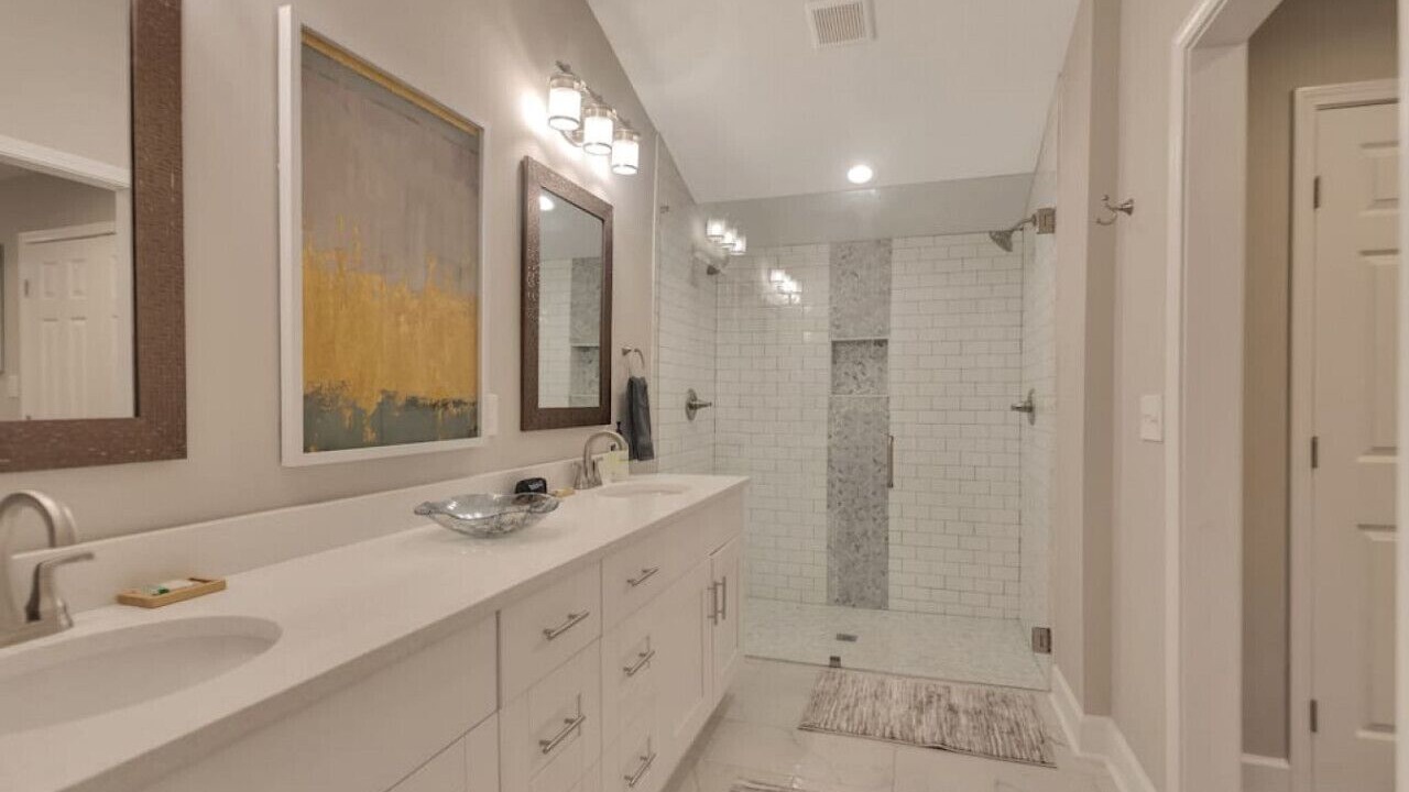 Photo of Bathroom in Smyrna