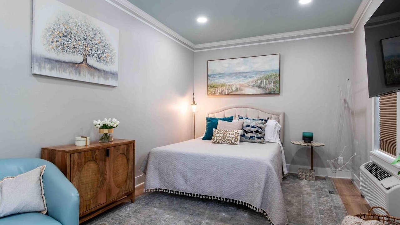 Photo of Others in New Albany