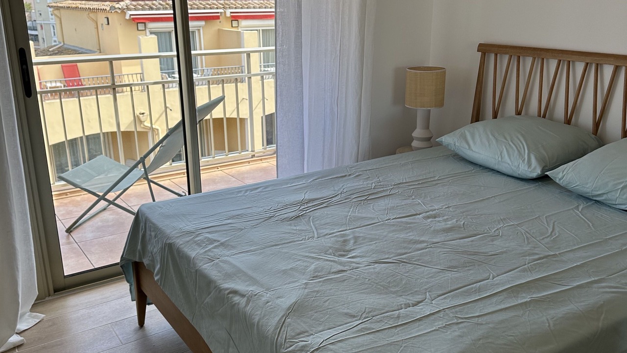 Photo of Bedroom in Sainte-Maxime City Centre