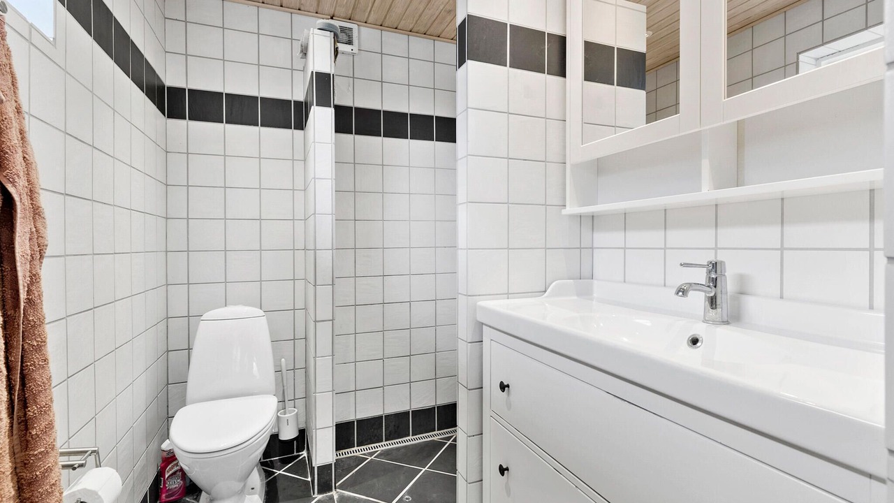 Photo of Bathroom in Skibby