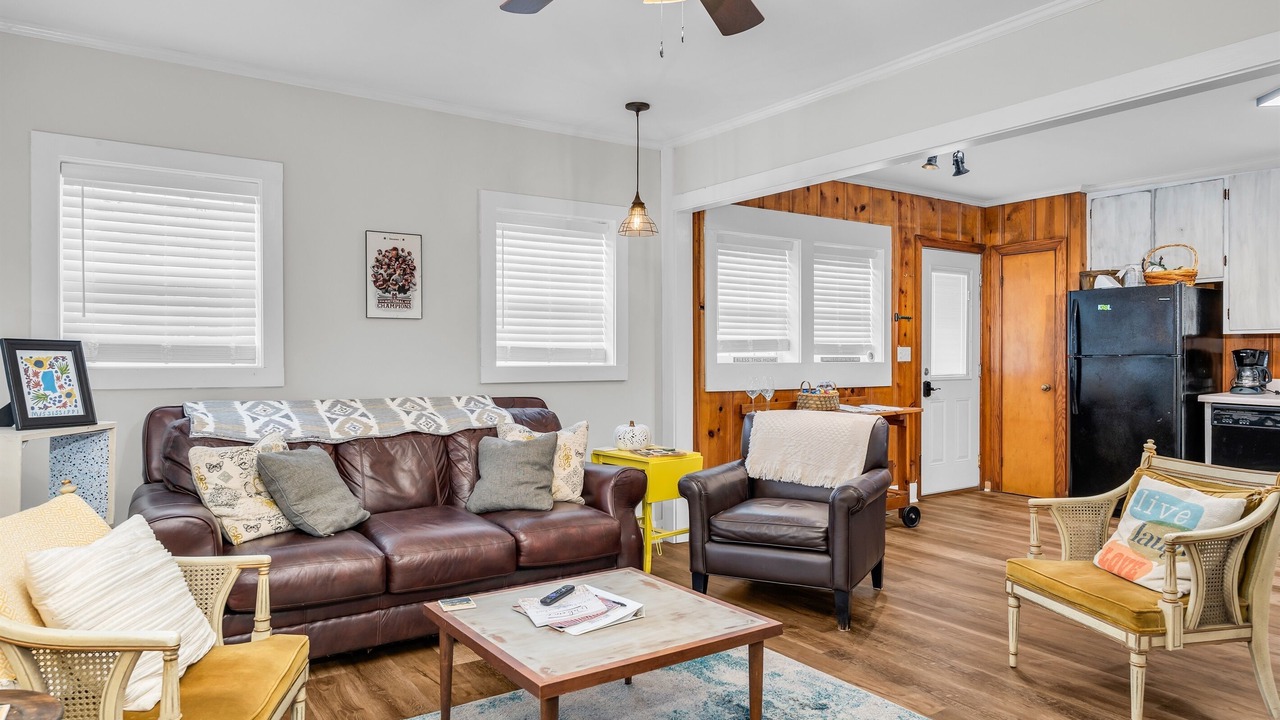 Photo of Livingroom in Starkville