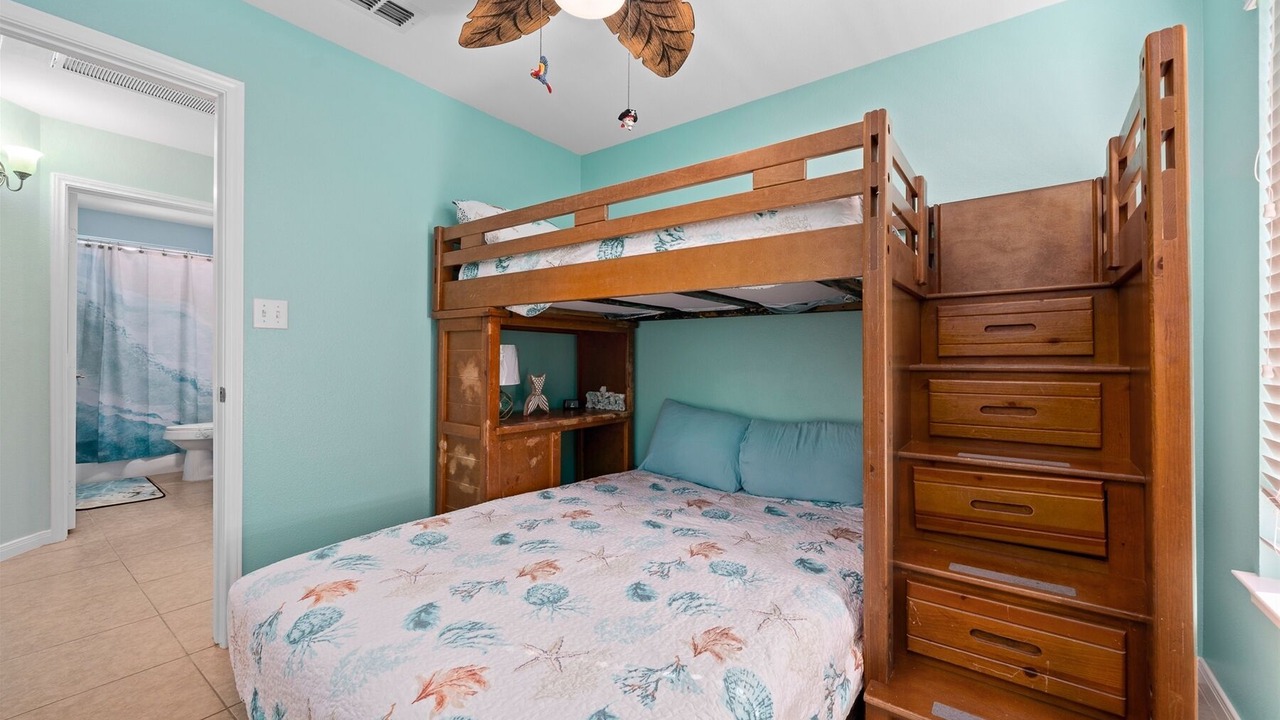 Photo of Bedroom in Aransas Pass