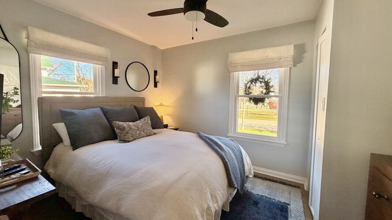 Photo of Bedroom in Culver
