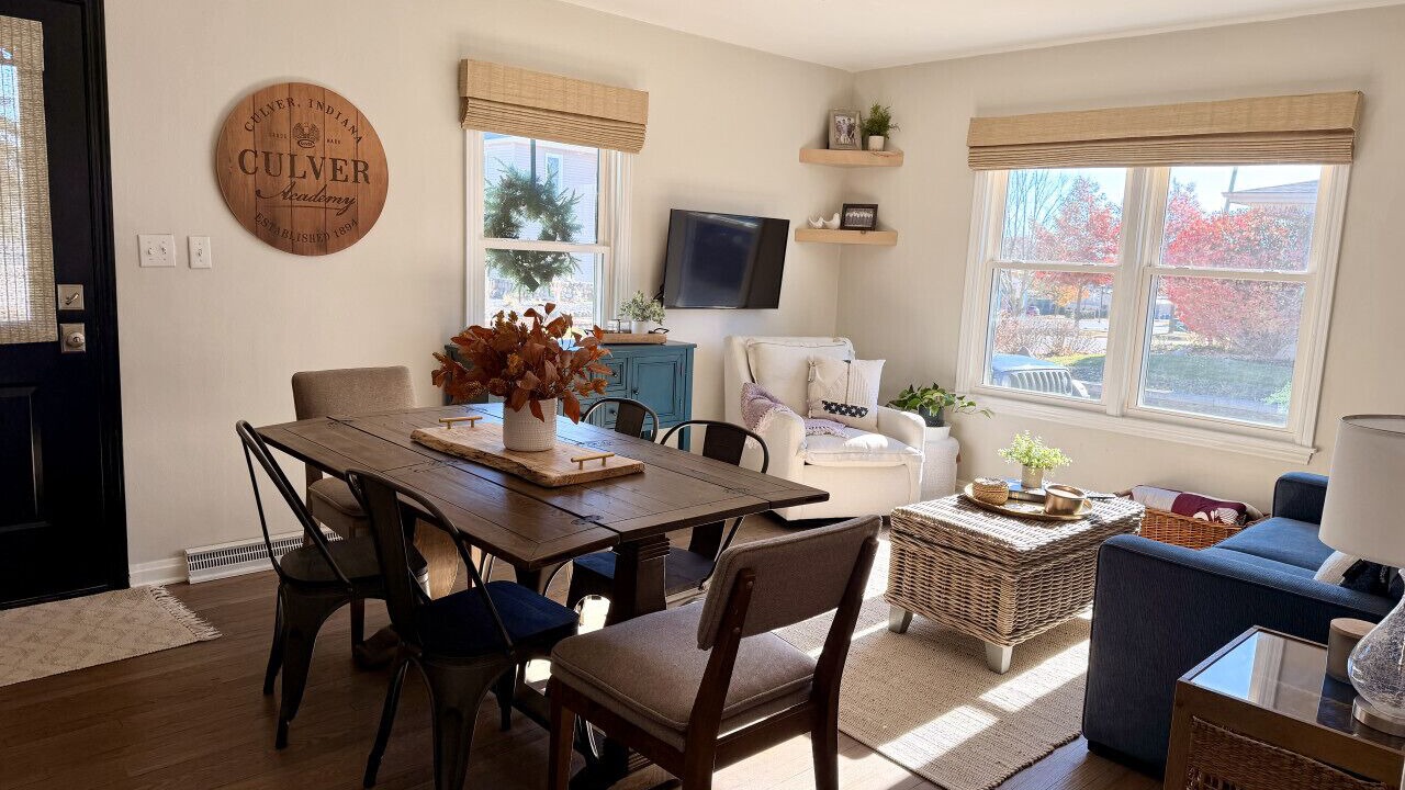 Photo of Livingroom in Culver