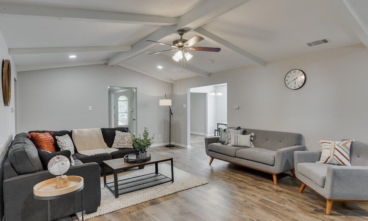 Photo of Livingroom in Buckner Terrace - Everglade Park