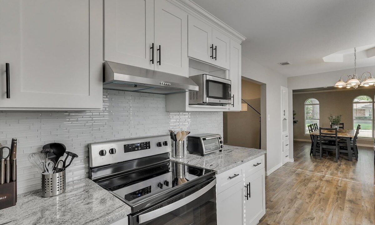 Photo of Kitchen in Buckner Terrace - Everglade Park
