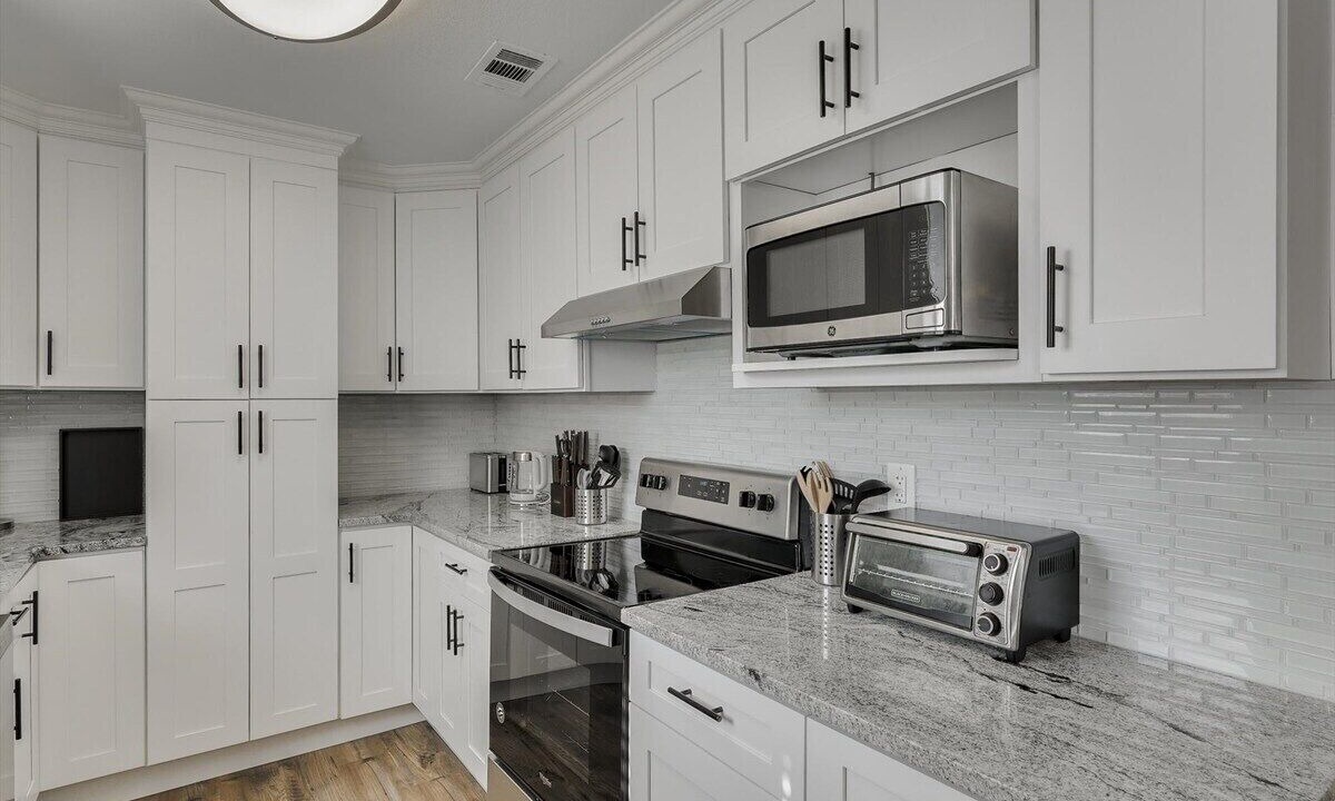 Photo of Kitchen in Buckner Terrace - Everglade Park
