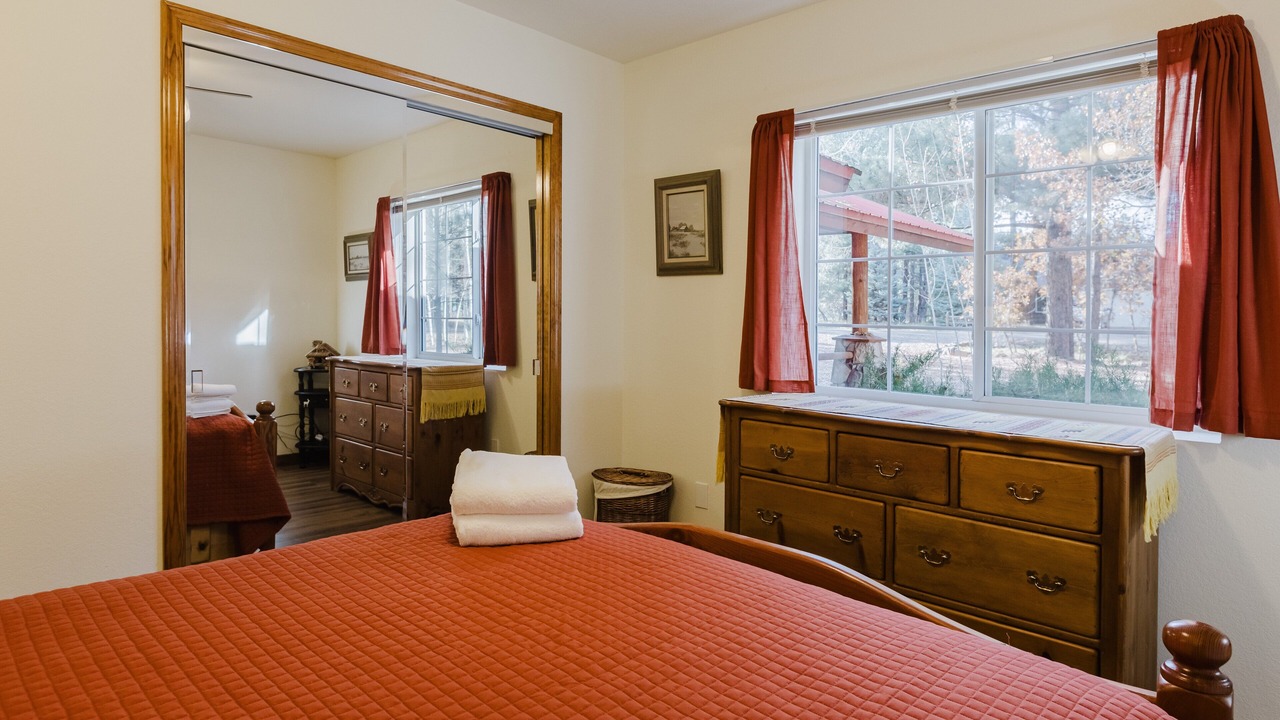 Photo of Bedroom in Pagosa Springs