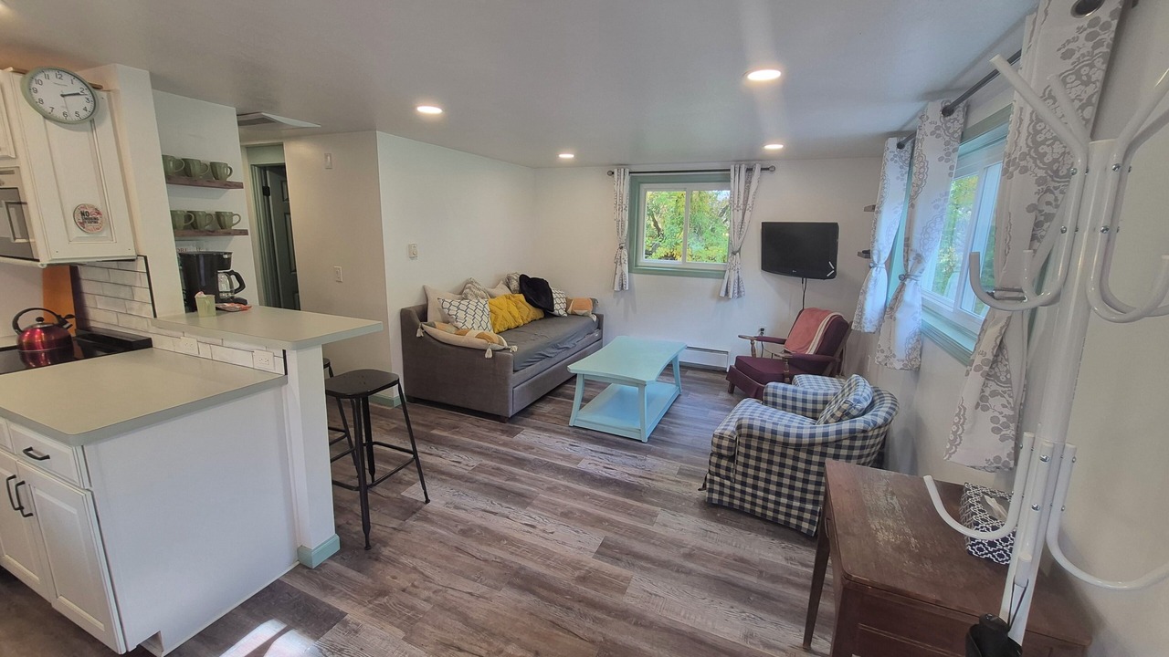 Photo of Livingroom in Northport