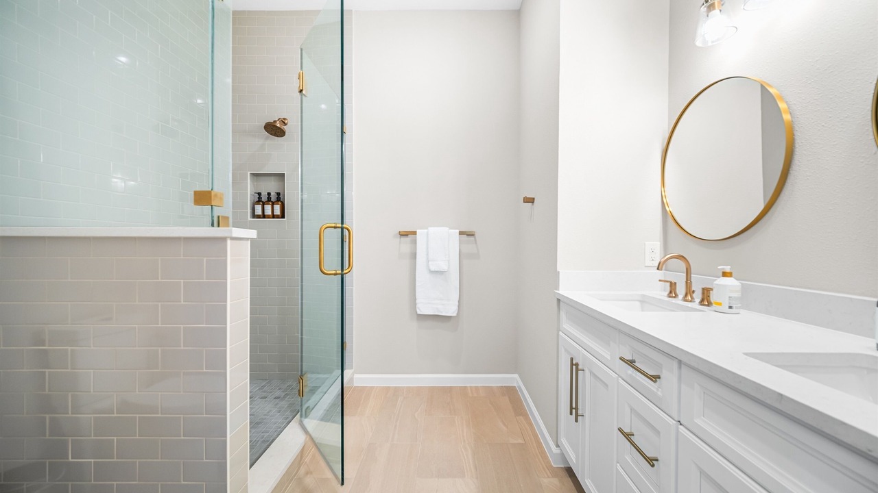 Photo of Bathroom in Lakeshore Addition