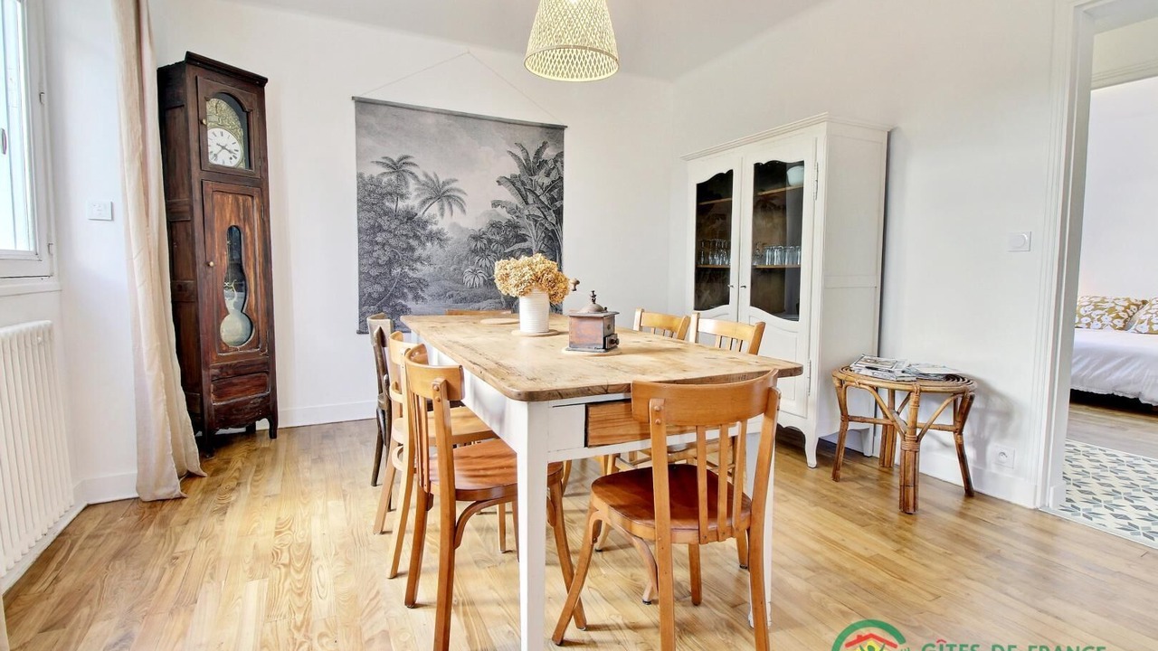 Photo of Others in Locoal-Mendon